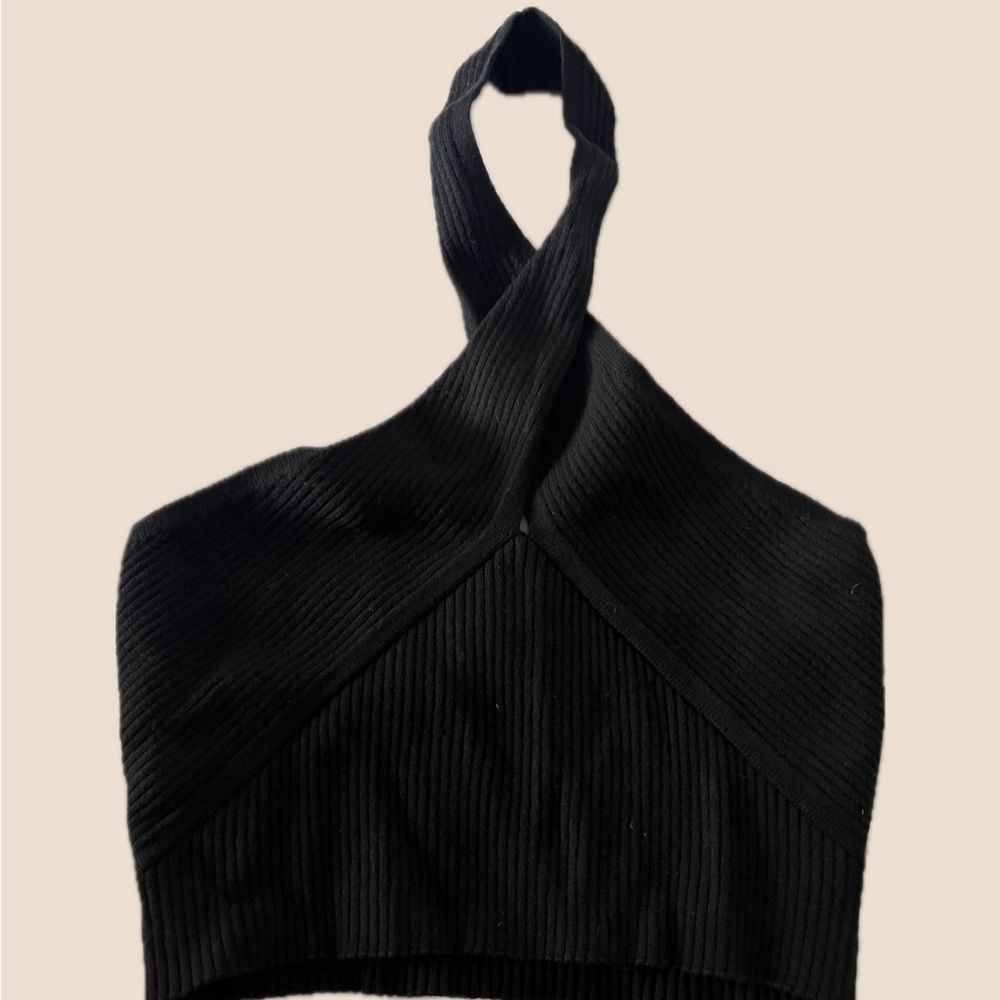 cropped halter top